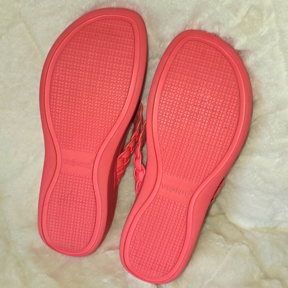 VIONIC Kenji Platform Sandles - Picture 4 of 11
